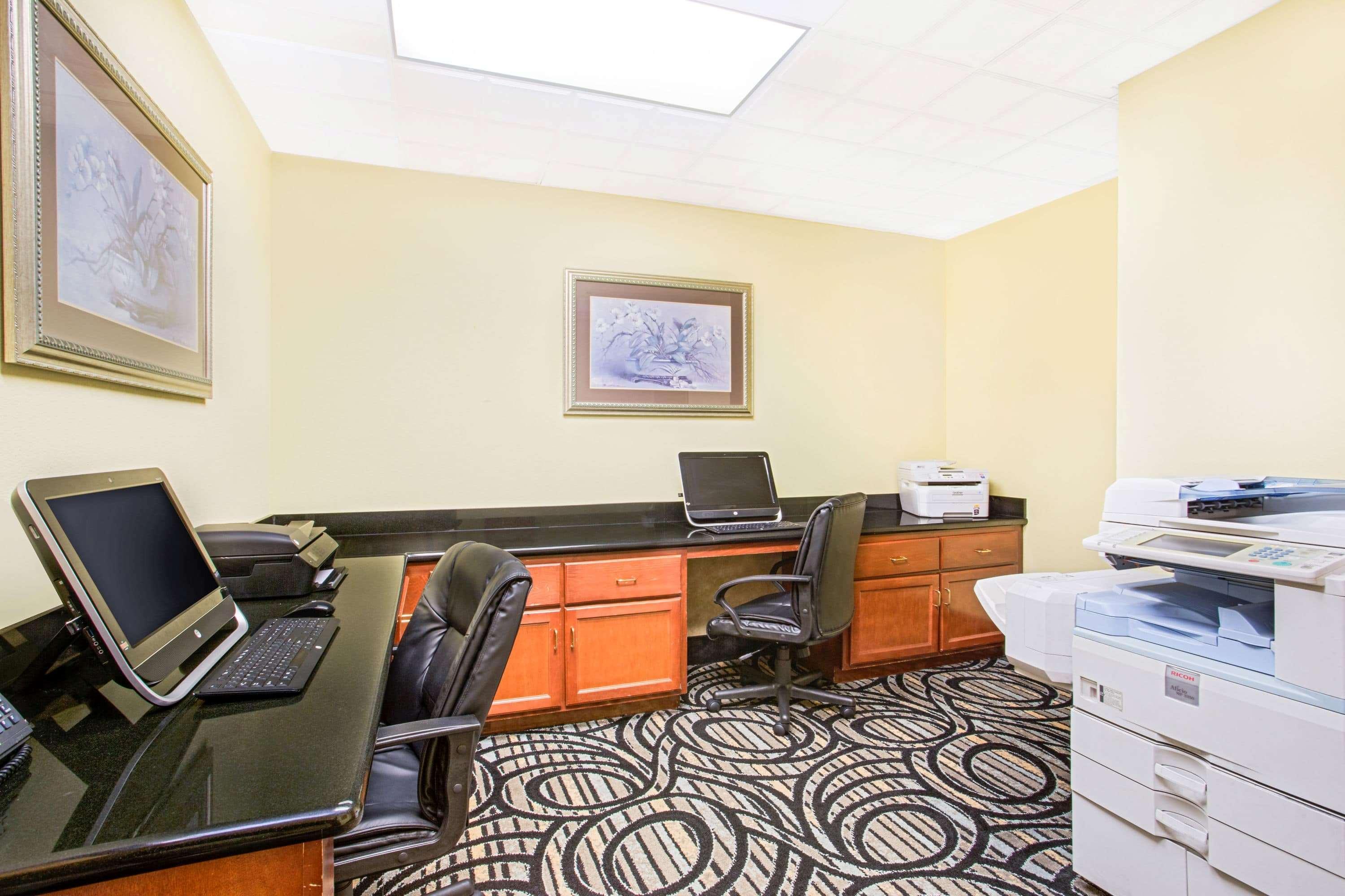 Holiday Inn Express & Suites - Mobile - I-65 By Ihg Exterior photo