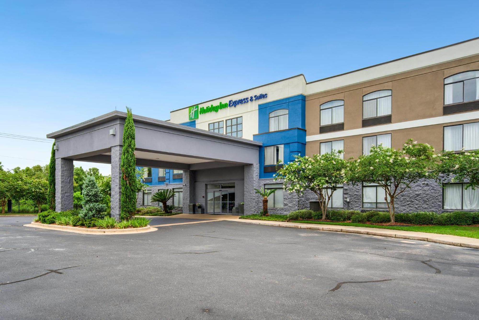 Holiday Inn Express & Suites - Mobile - I-65 By Ihg Exterior photo